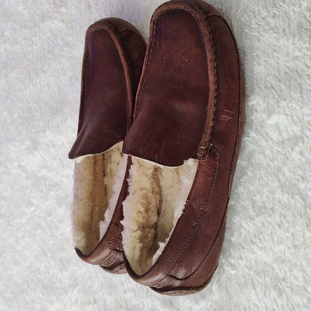 Men's UGG slippers size 10 - Picture 2 of 6